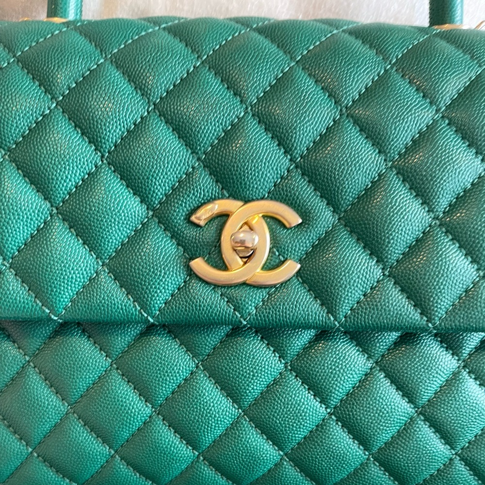 💚 ✨ Gorgeous  Chanel Coco Handle✨💚 - Picture 2 of 14
